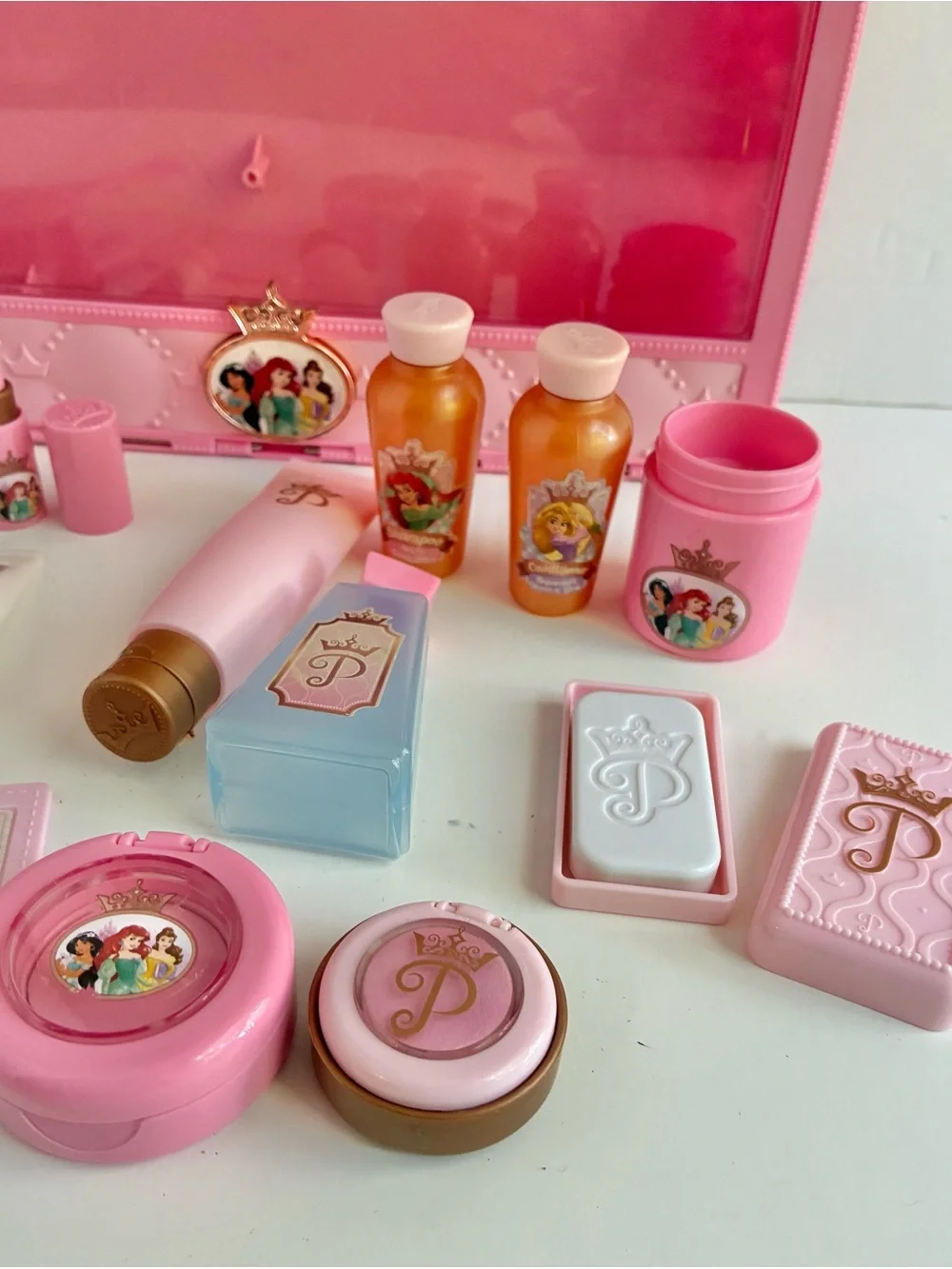 Disney Princess Pretend Makeup Playset Pink Case Read